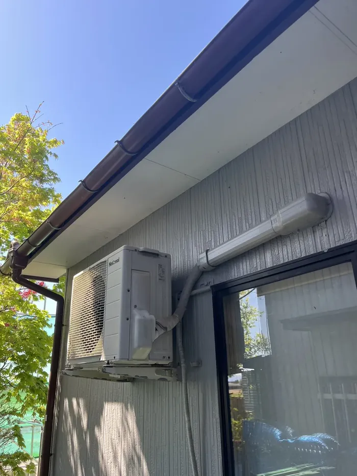 庄内町 交換前の室外機