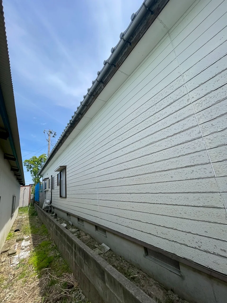 酒田市 エアコン室外機 設置前の外壁 施工前