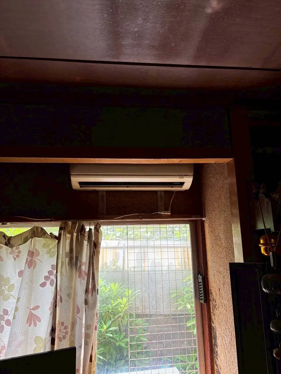 酒田市黒森 交換前の室内機（経年使用の旧型機）