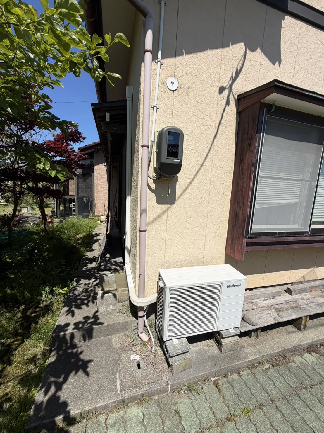 酒田市高砂 交換前の室外機（ナショナル製）