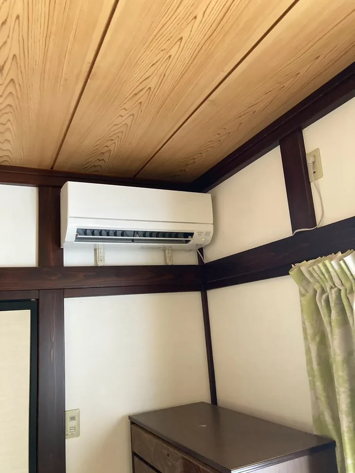 酒田市若竹町 交換後の室内機（三菱電機 霧ヶ峰 GV2525／8畳用）