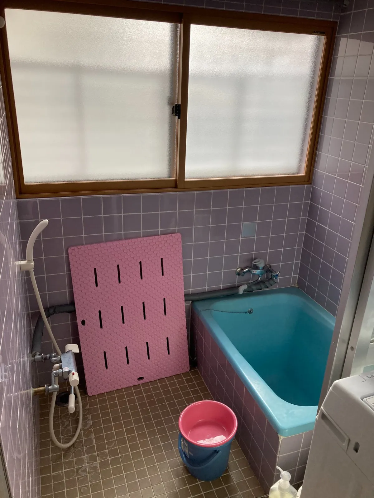 酒田市森様邸 浴室リフォーム前（タイル浴室・青い浴槽）