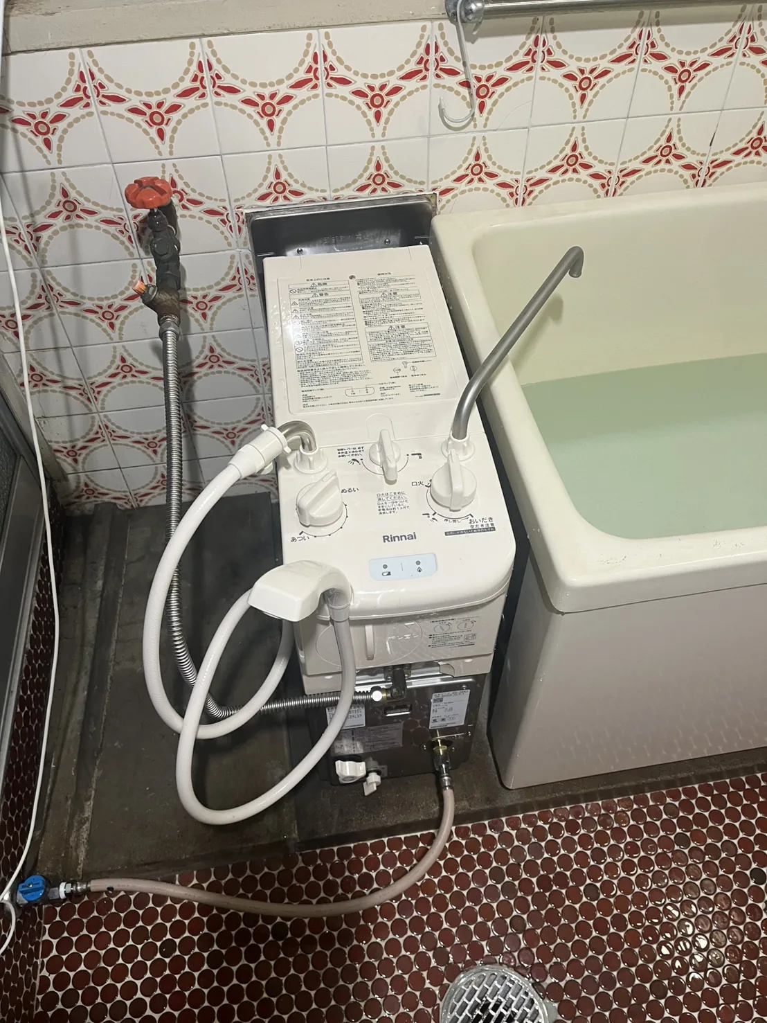 酒田市若宮町S様邸 バランス風呂釜交換後（リンナイ 後継機種）