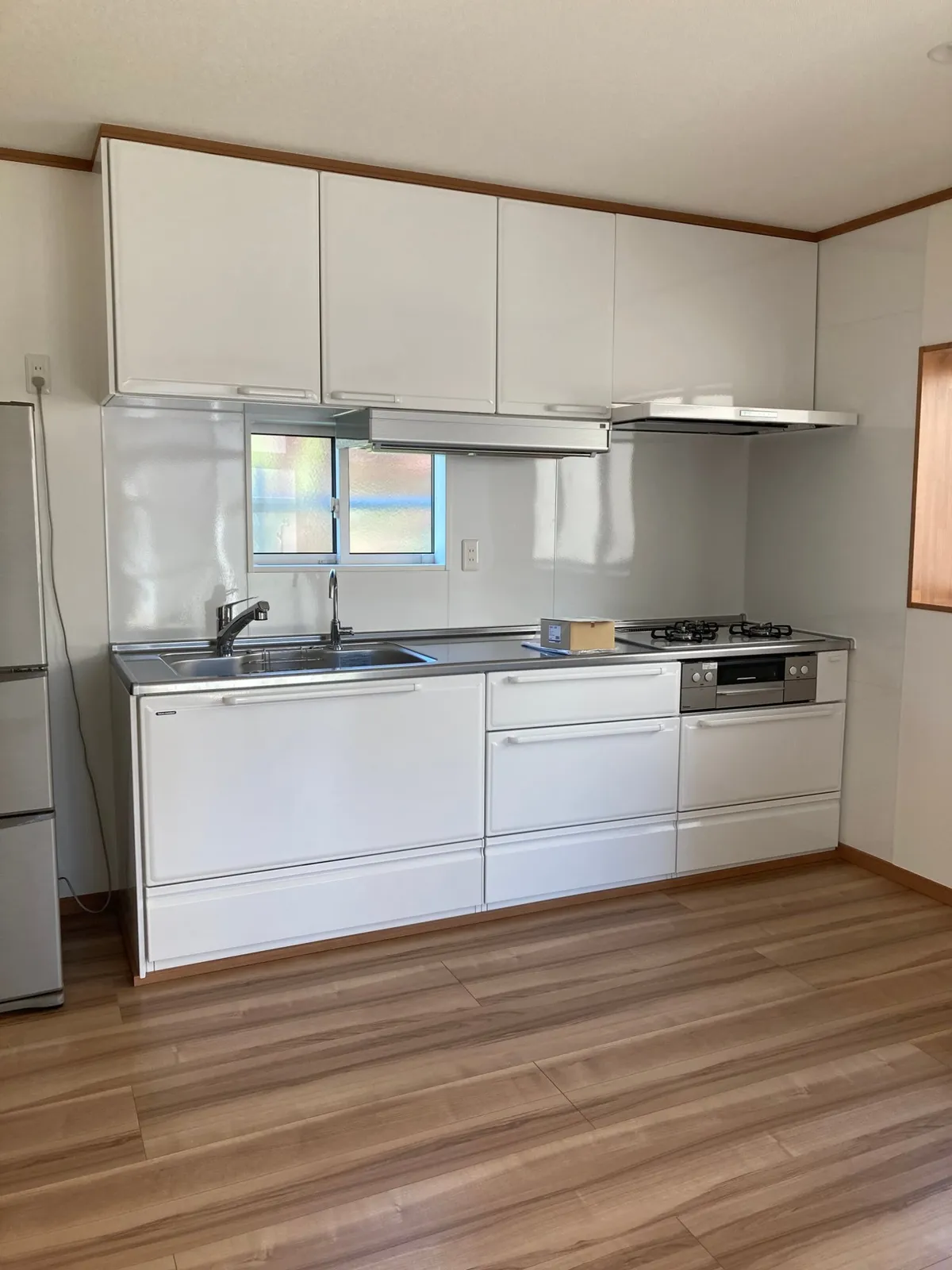 酒田市 キッチンリフォーム後（システムキッチン・ガスコンロ・吊戸棚付き）