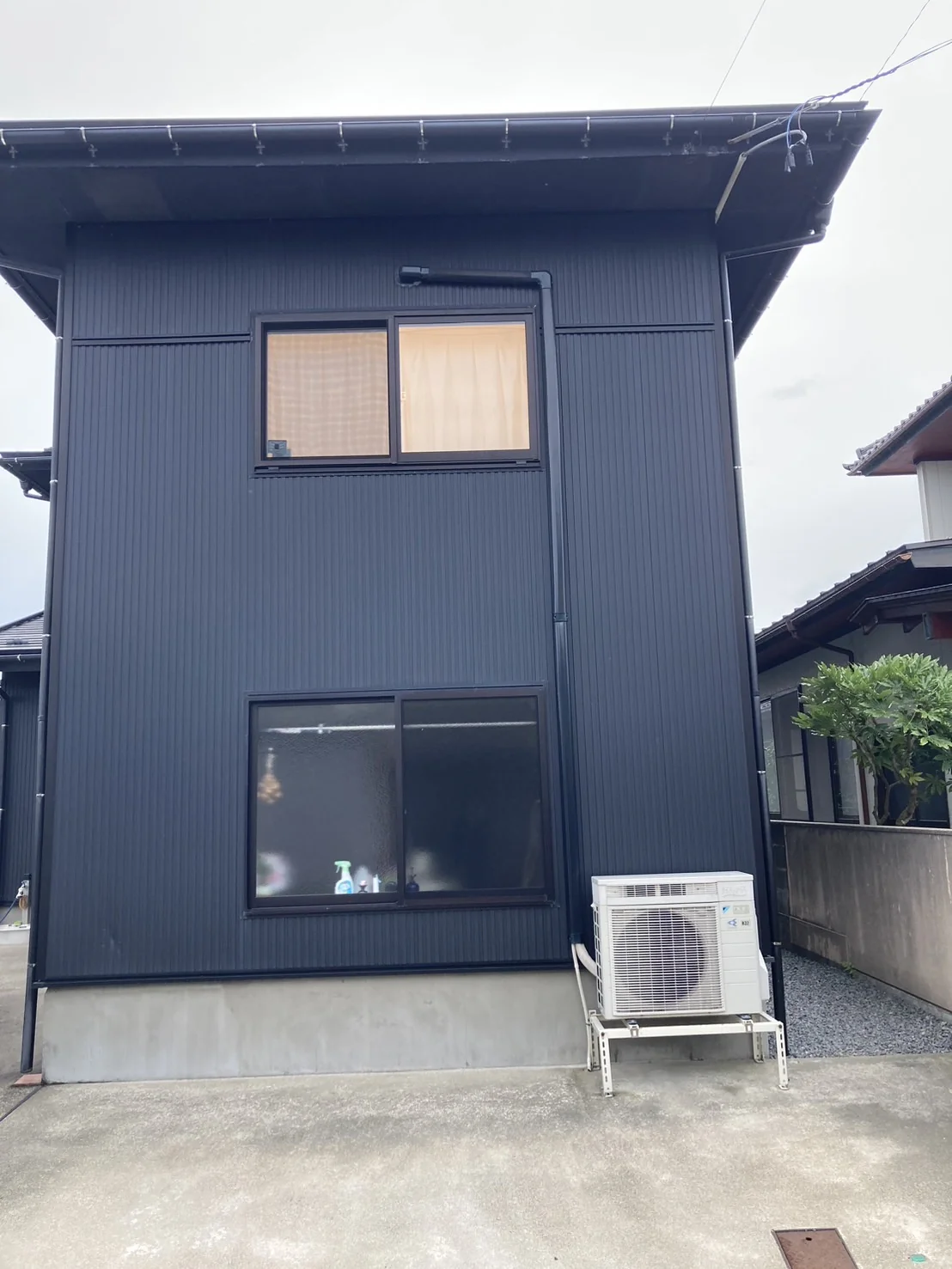 酒田市 三菱電機 AXVシリーズへエアコン交換 室外機・施工前