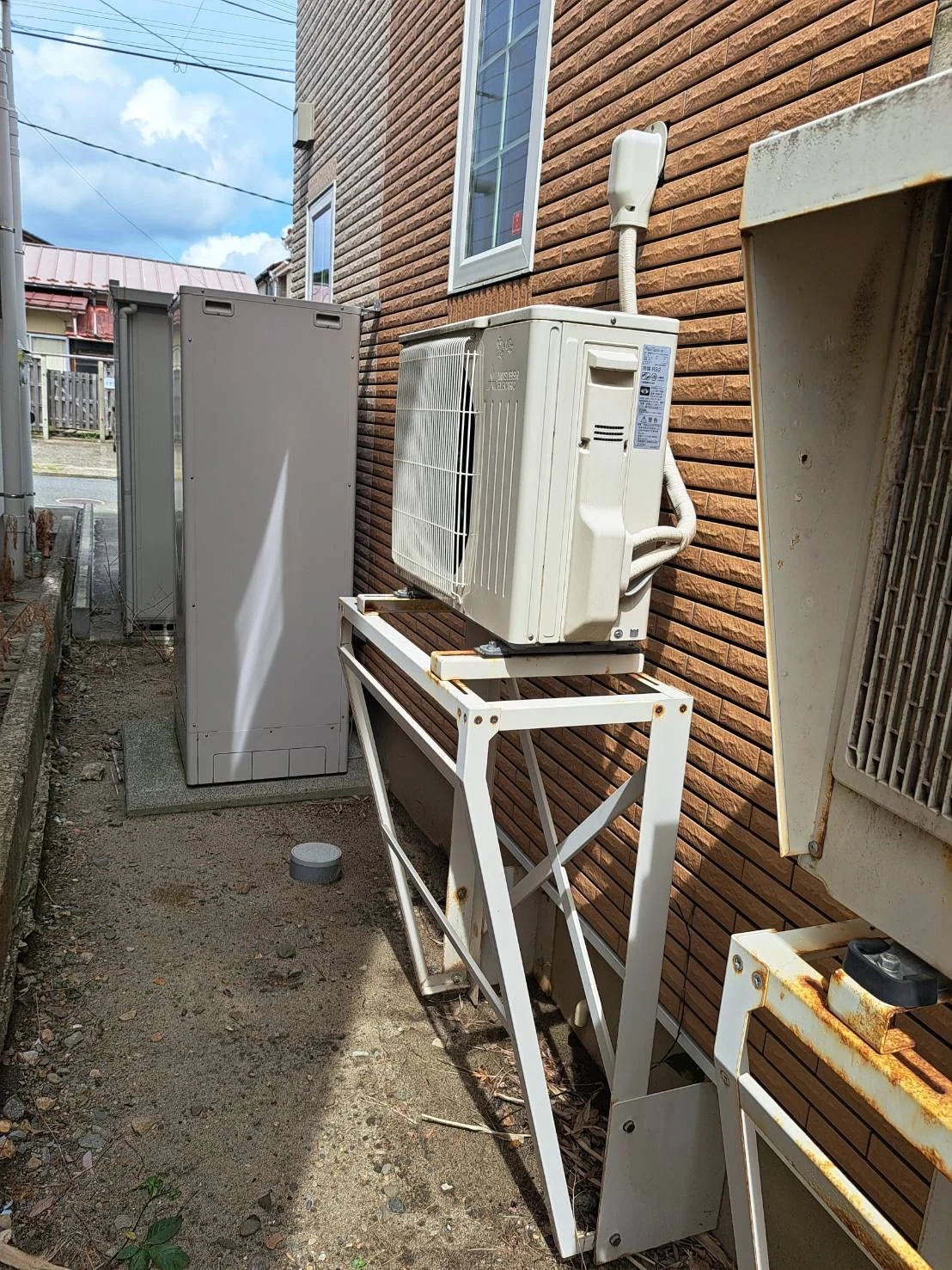 酒田市 三菱電機 GVシリーズへエアコン交換 室外機・施工前