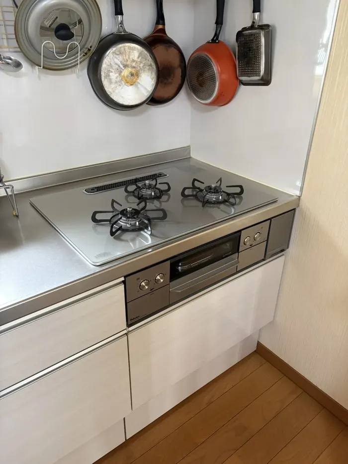 酒田市砂越 ビルトインコンロ交換 施工後（パロマ製 ガラストップ3口）