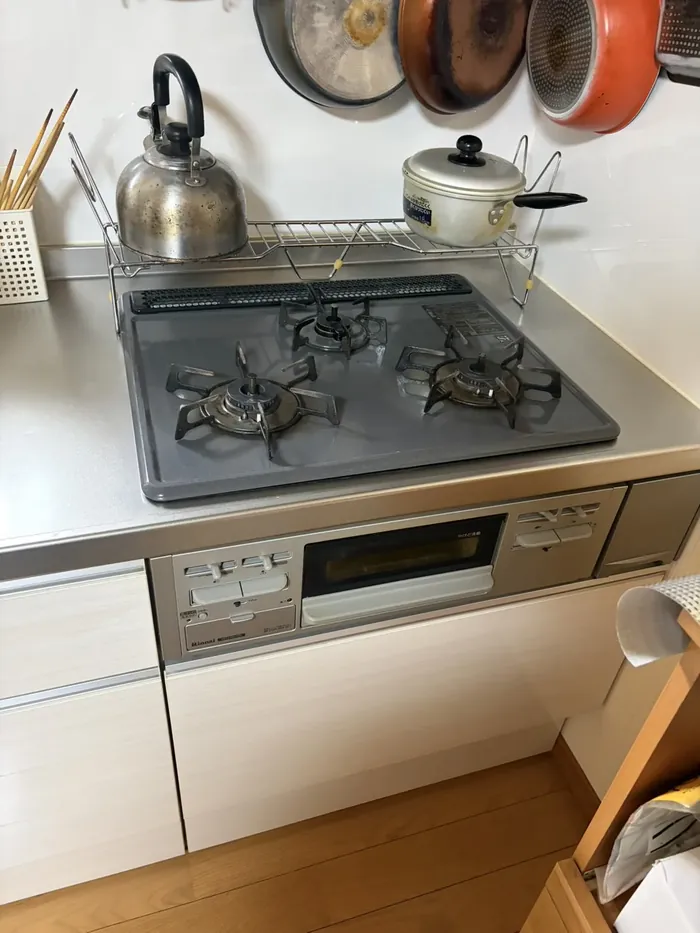 酒田市砂越 交換前のリンナイ製ビルトインコンロ