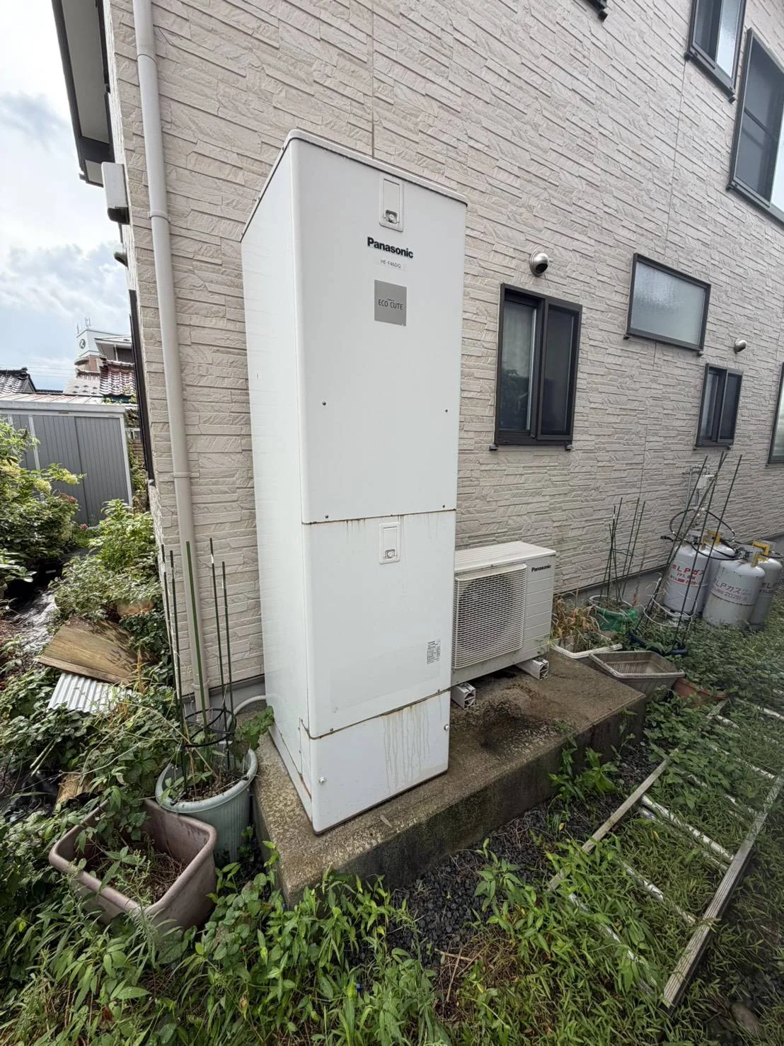  エコキュートからリンナイ製ガスふろ給湯器へ 施工前